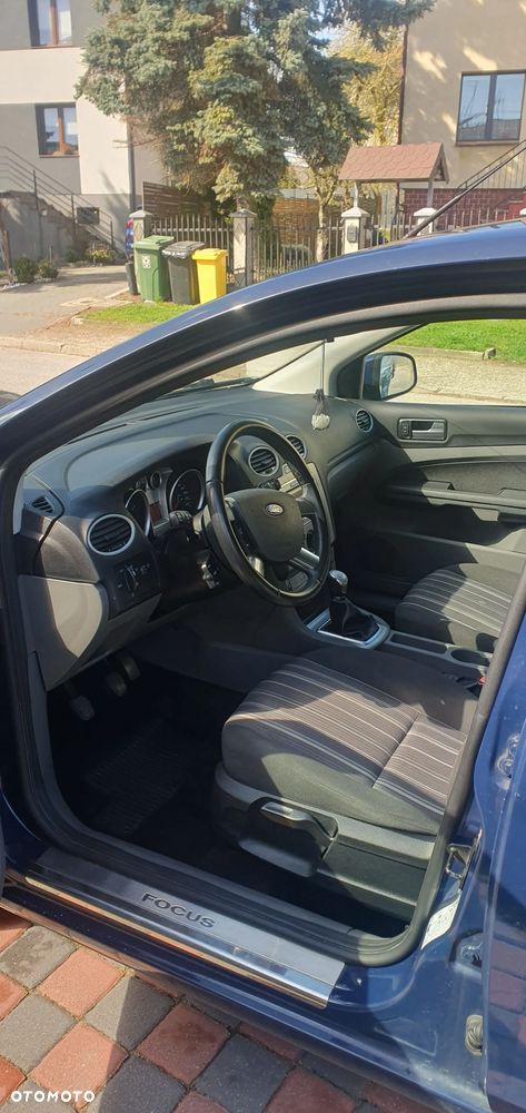 Ford Focus 1.6 Ambiente - 3