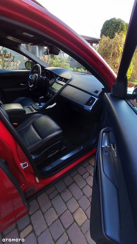 Jaguar E-Pace D150 AWD R-Dynamic S - 19