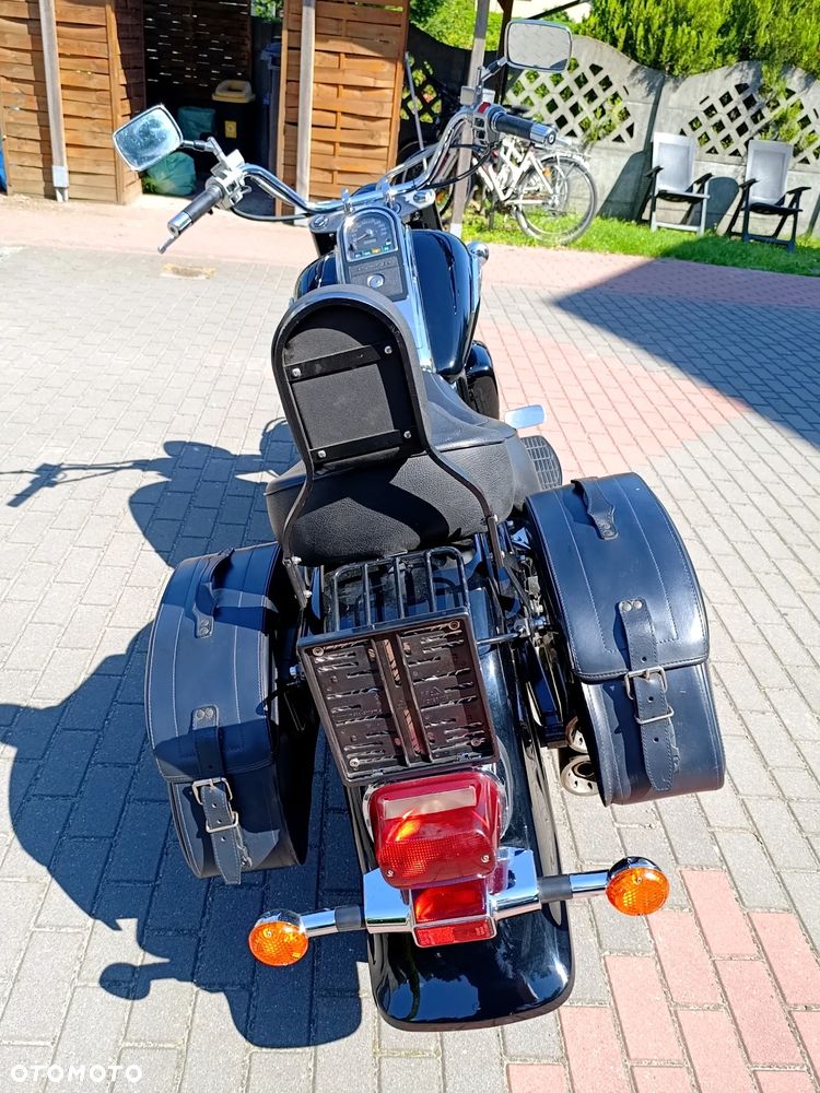 Suzuki Intruder - 7