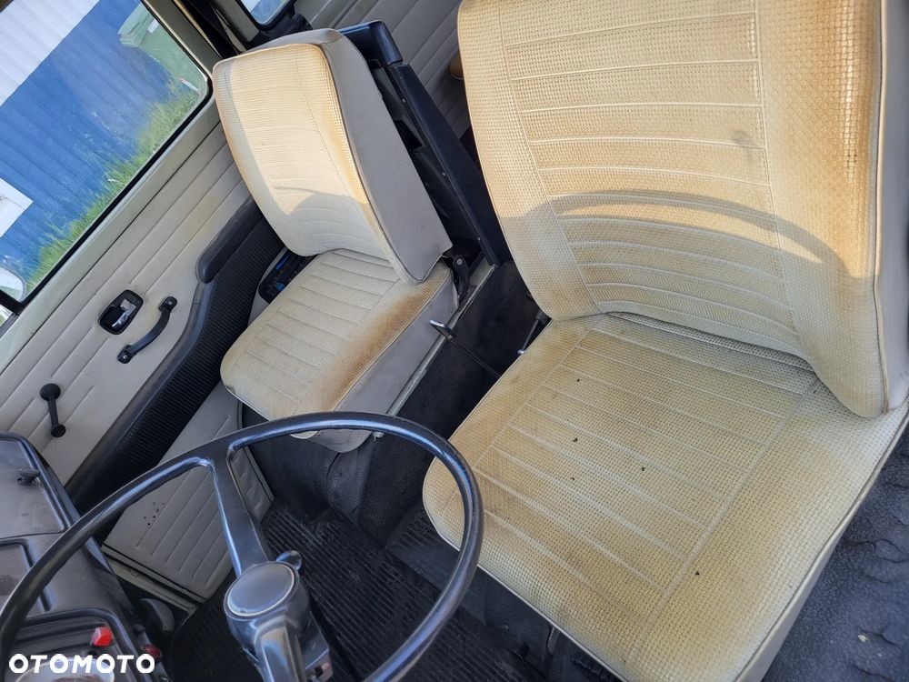 Volkswagen Transporter - 9