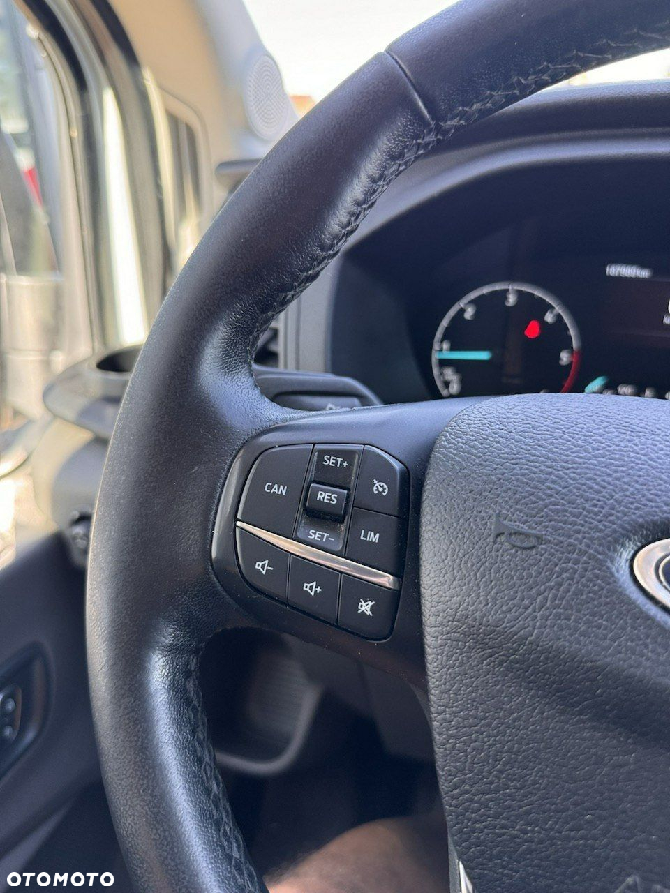 Ford Transit - 37