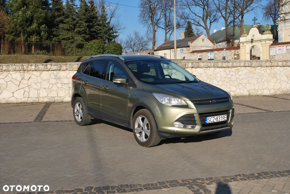 Ford Kuga 2.0 TDCi 2x4 Titanium - 32
