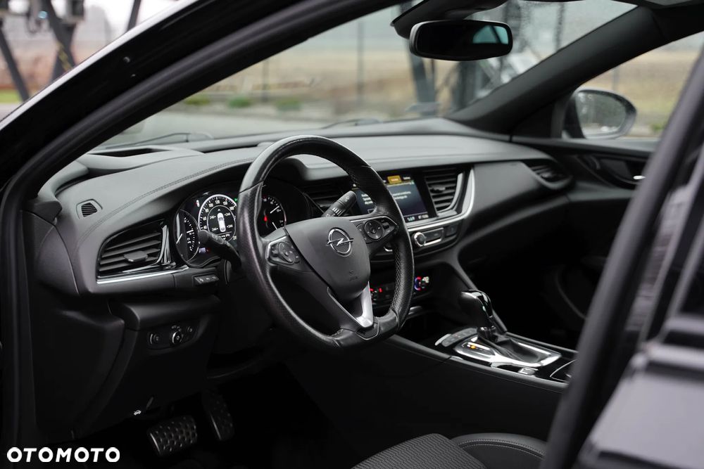 Opel Insignia CT 1.6 T Elite S&S - 25