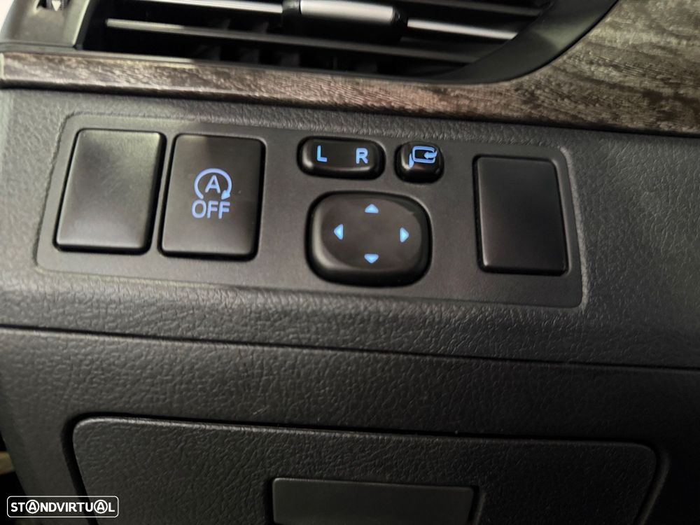 Toyota Avensis SW - 13