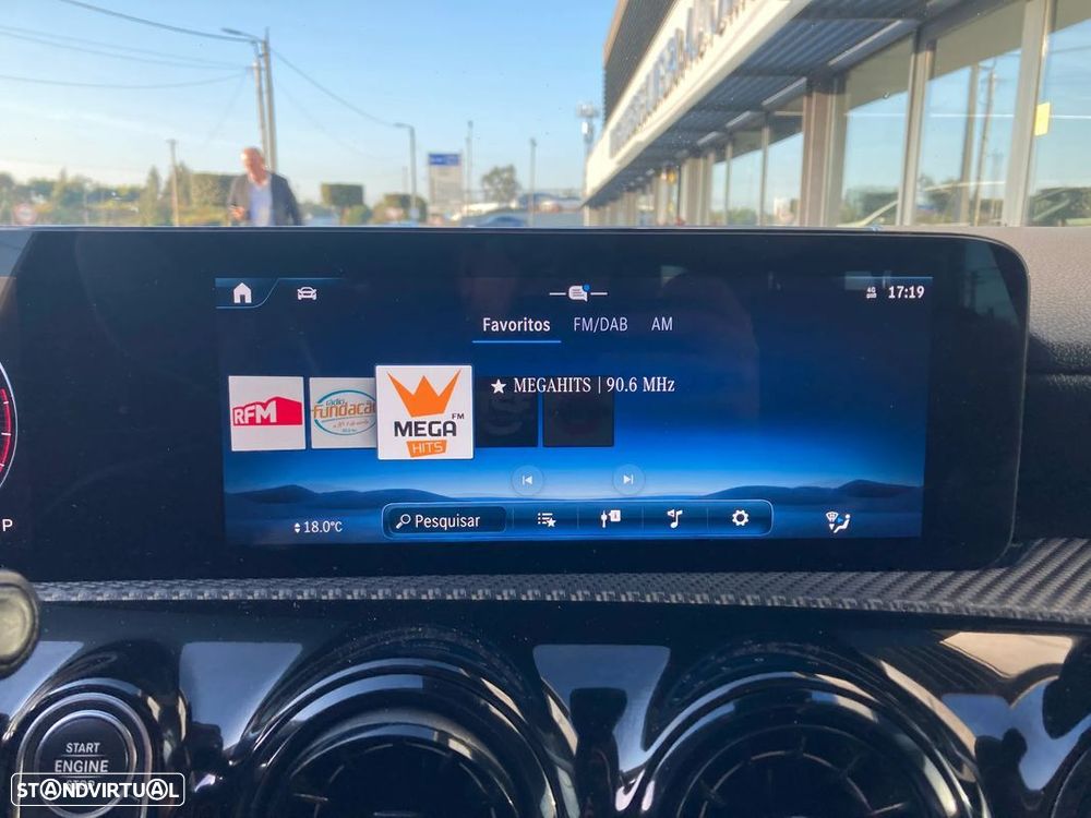 Mercedes-Benz A 200 Style Plus Aut. - 24