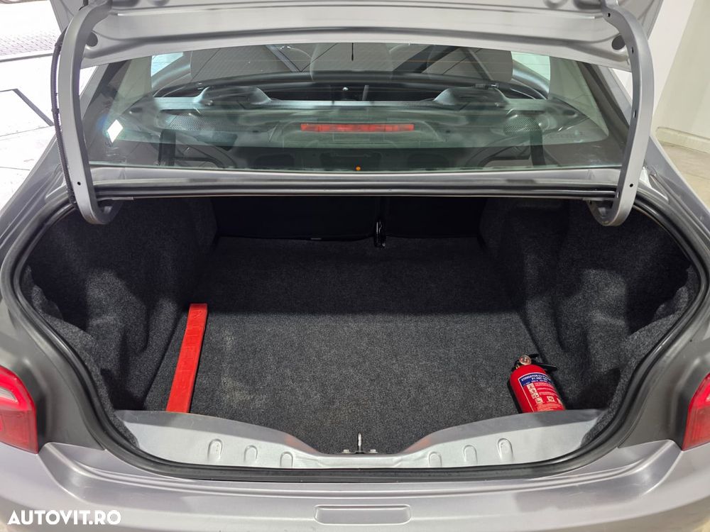 Citroën C-Elysée BlueHDi Exclusive - 12