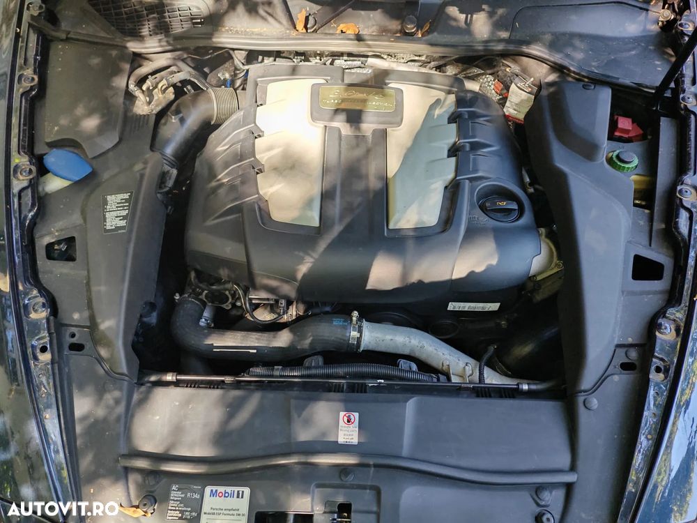 Porsche Cayenne 3.0 L V6 - 20