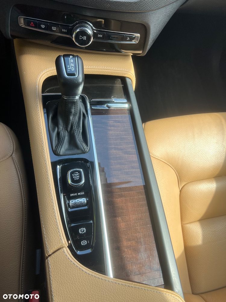 Volvo XC 90 T6 AWD Inscription 7os - 9
