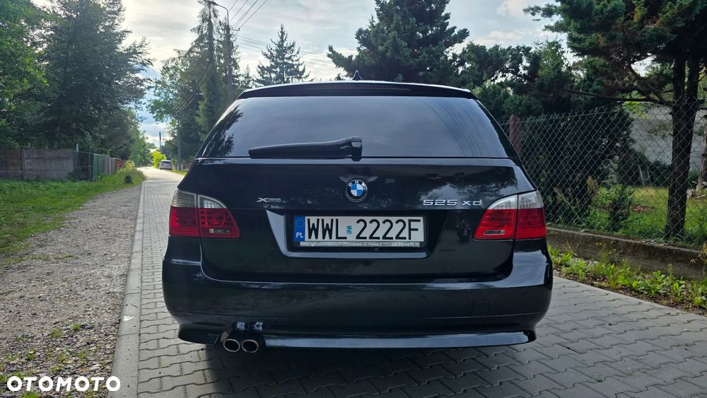 BMW Seria 5 525xd - 12
