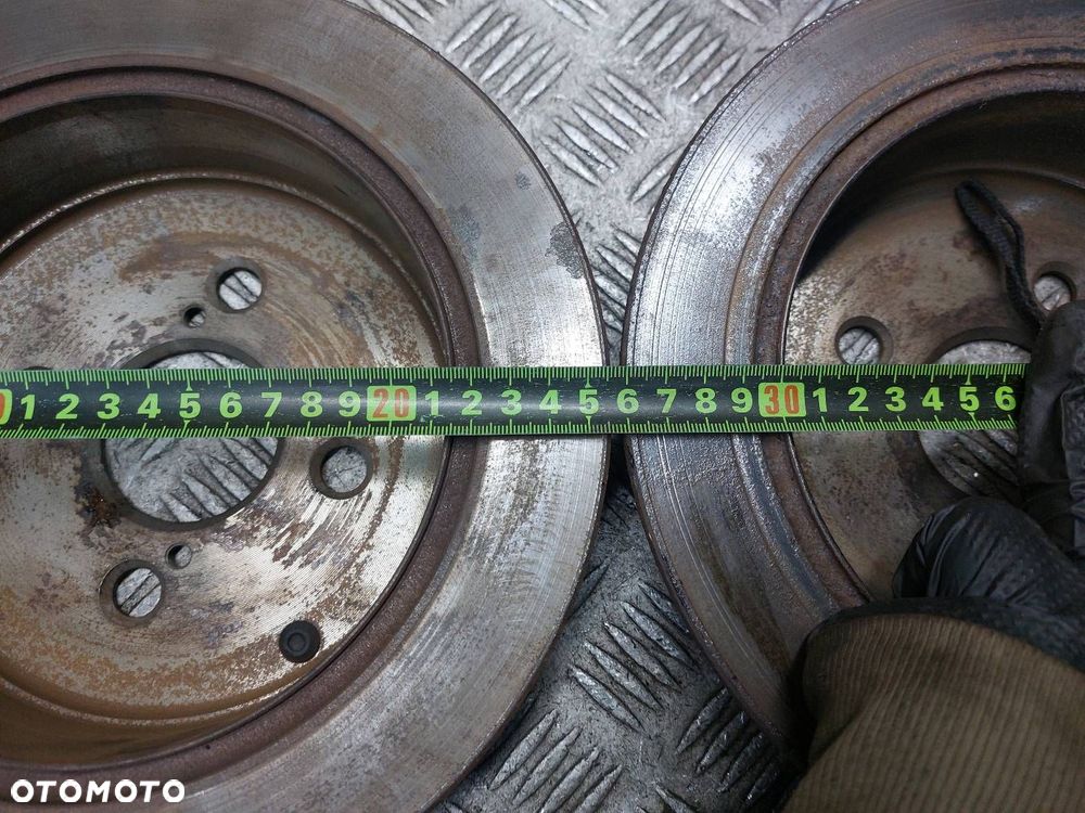 TARCZE HAMULCOWE TYŁ + ZACISKI TOYOTA COROLLA E12 1.6 16V - 4