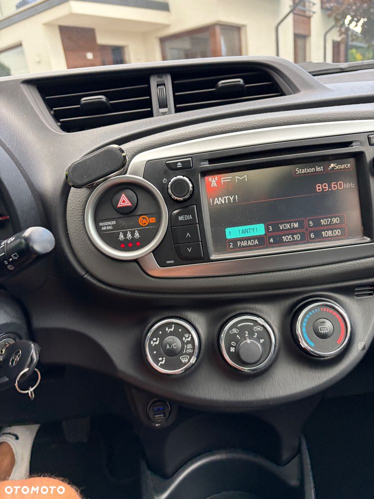 Toyota Yaris 1.33 Selection Passion - 23