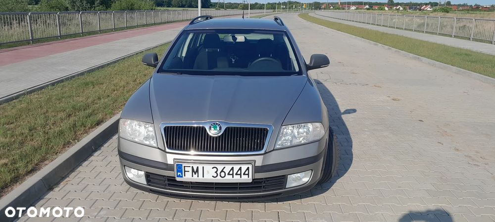 Skoda Octavia 1.6 Classic - 10