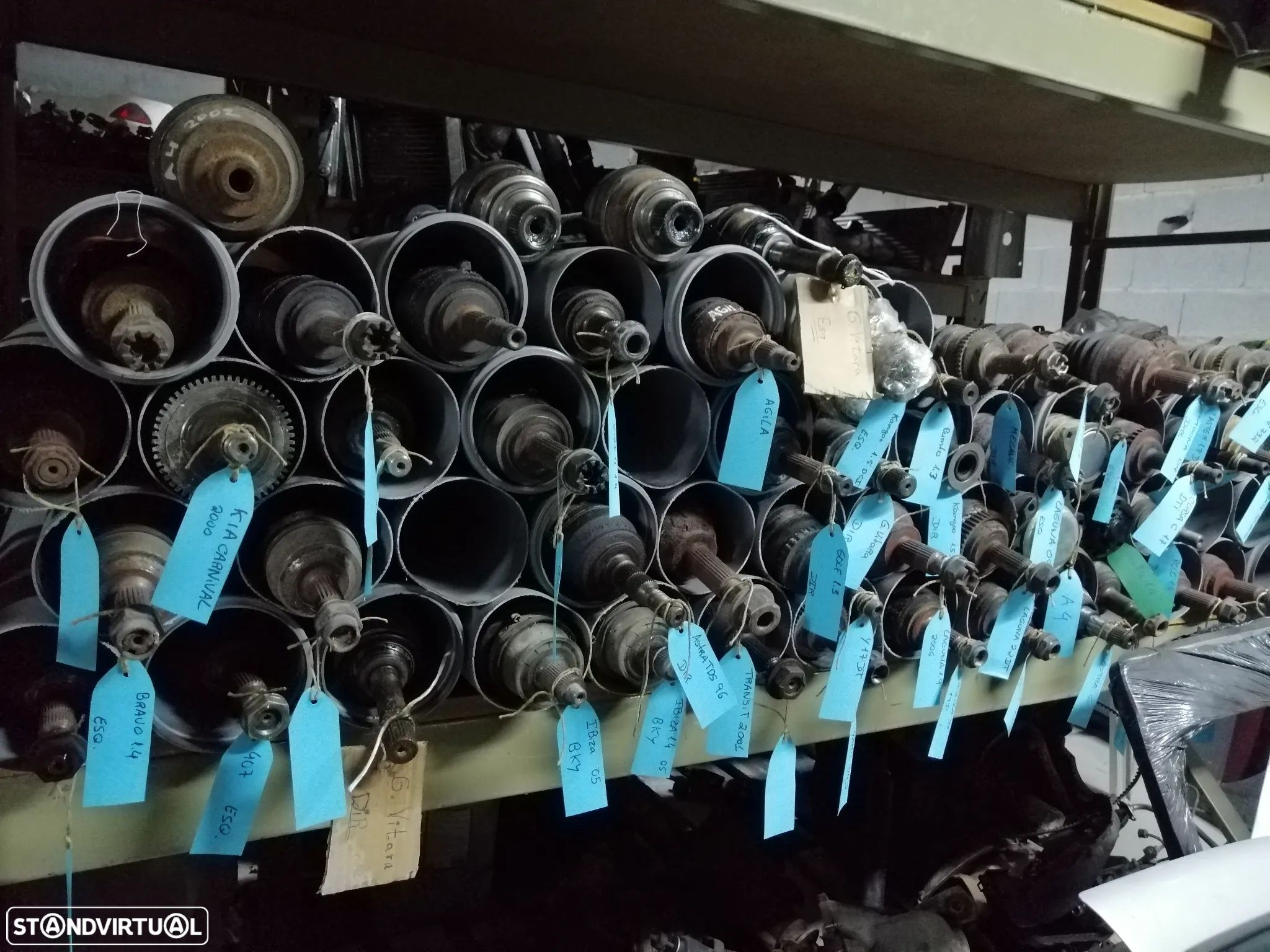 Lote de peças usadas Motor Caixa Alternador Arranque Direção Porta Tampa mala ETC ETC - 1