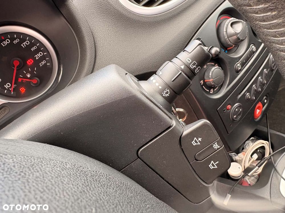 Renault Clio - 20