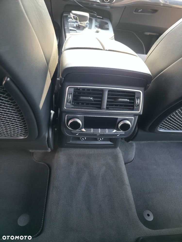 Audi Q7 - 13