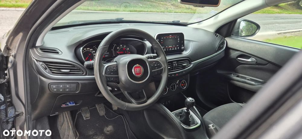 Fiat Tipo 1.4 T-Jet 16v Lounge - 14