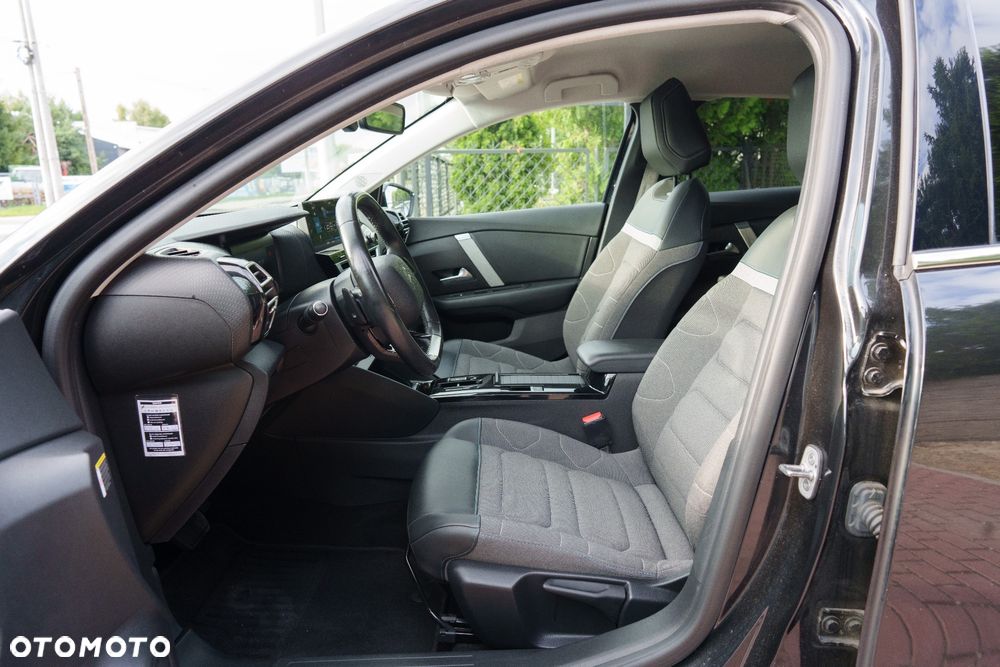 Citroën C4 BlueHDi 130 Stop&Start EAT8 FEEL PACK - 9