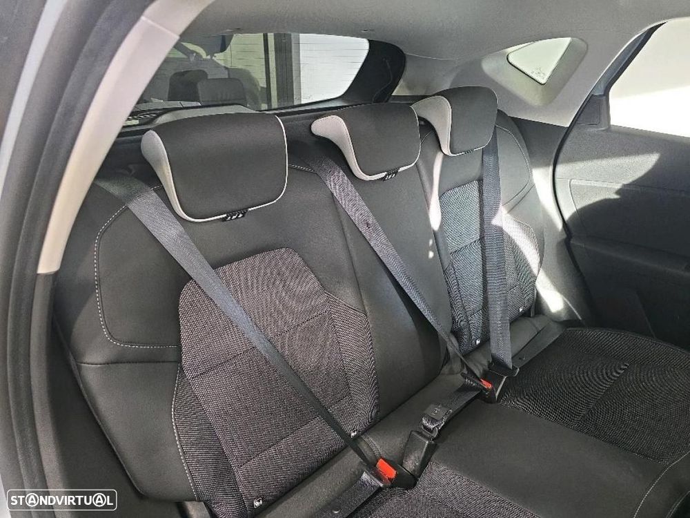 Renault Captur 1.0 TCe Techno Bi-Fuel - 5