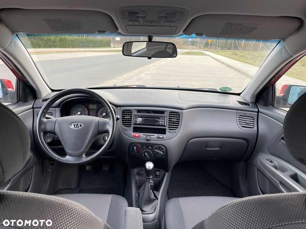 Kia Rio 1.4 Family - 14