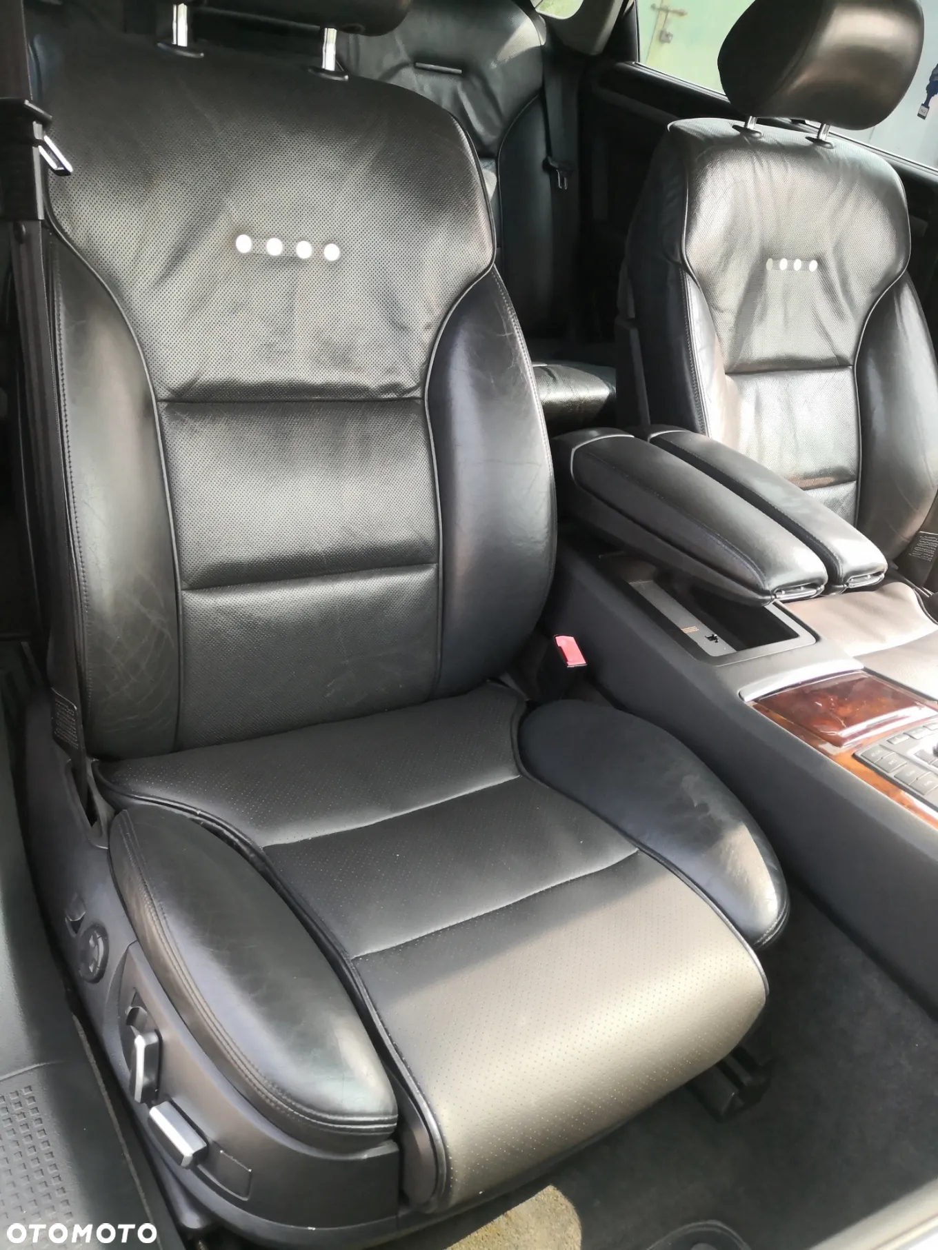 Audi A8 4.2 L Quattro - 16