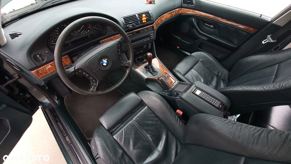 BMW Seria 5 - 18