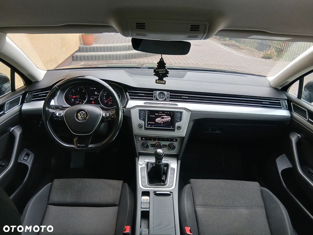 Volkswagen Passat 2.0 TDI (BlueMotion Technology) Comfortline - 20