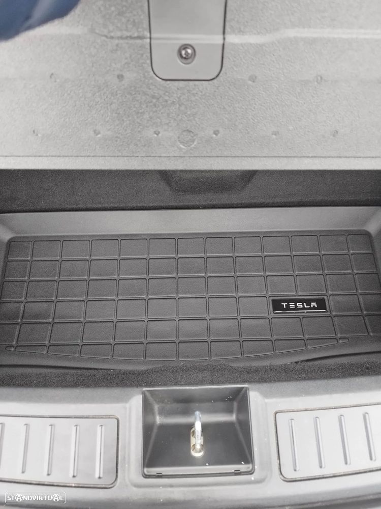 Tesla Model S Long Range - 16
