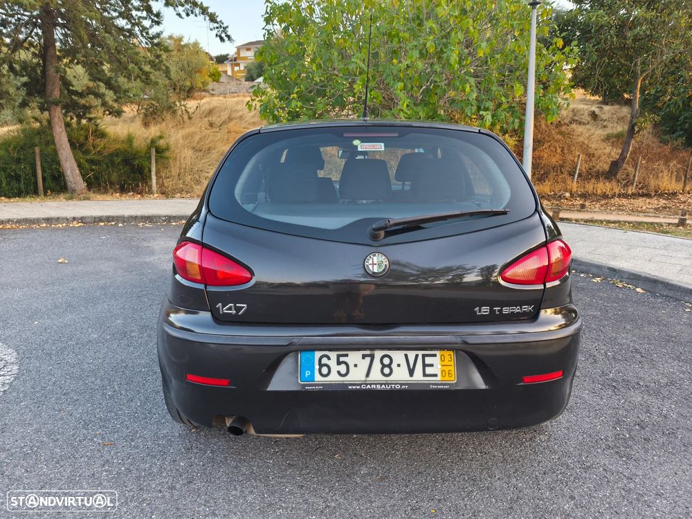 Alfa Romeo 147 1.6 TS - 6