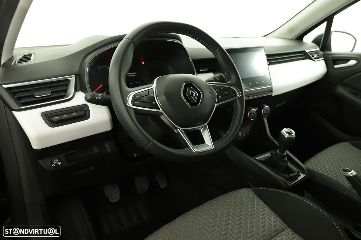 Renault Clio - 7