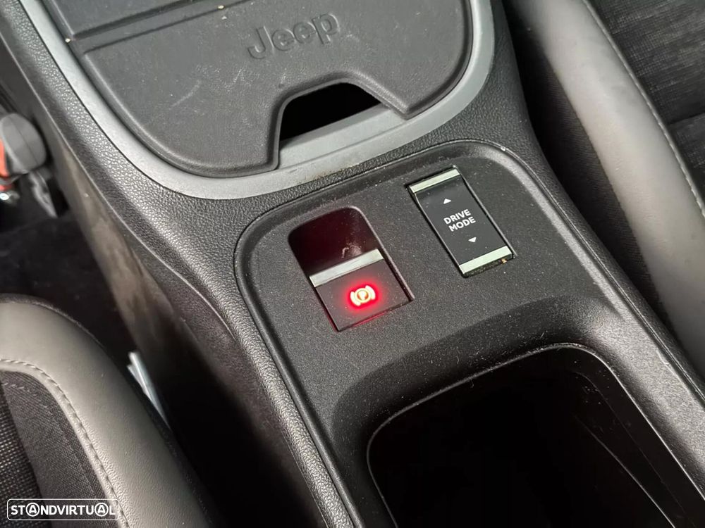 Jeep Avenger 54 kWh Longitude - 17
