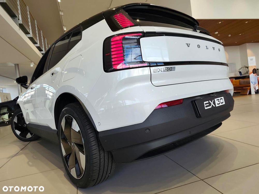 Volvo EX30 69kWh Single Motor Long Range Ultra - 8