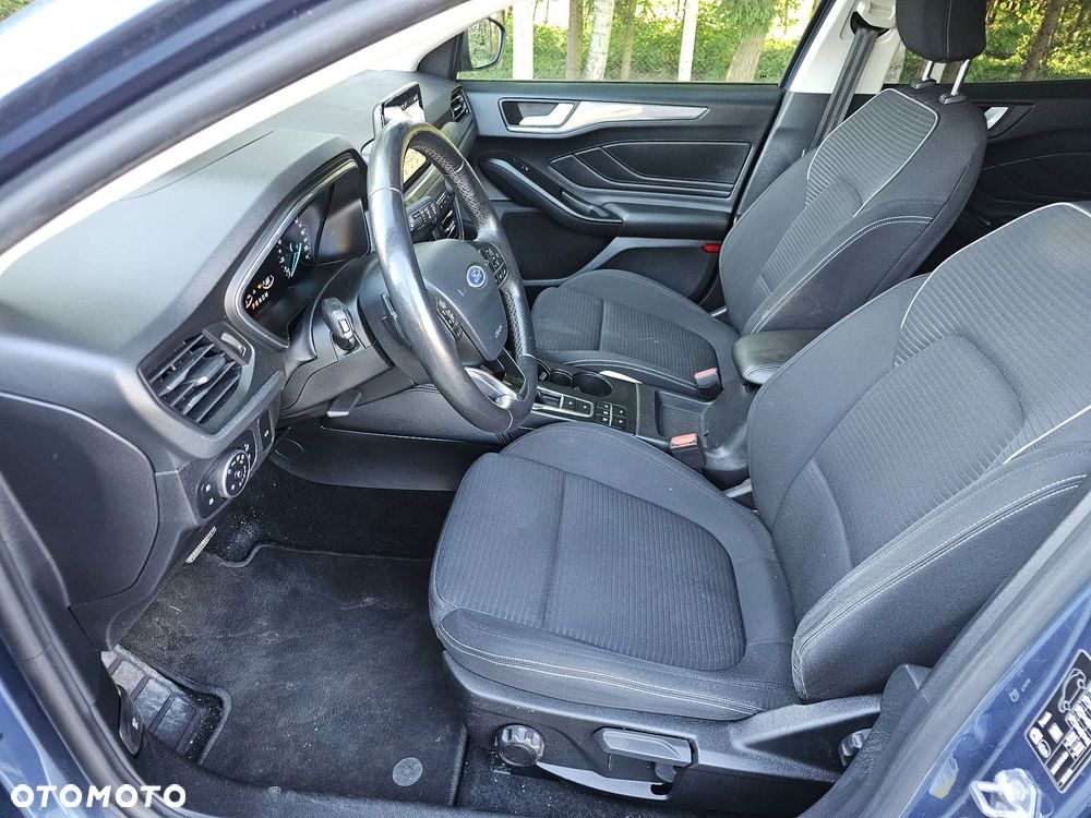 Ford Focus 2.0 TDCi DPF Titanium - 11