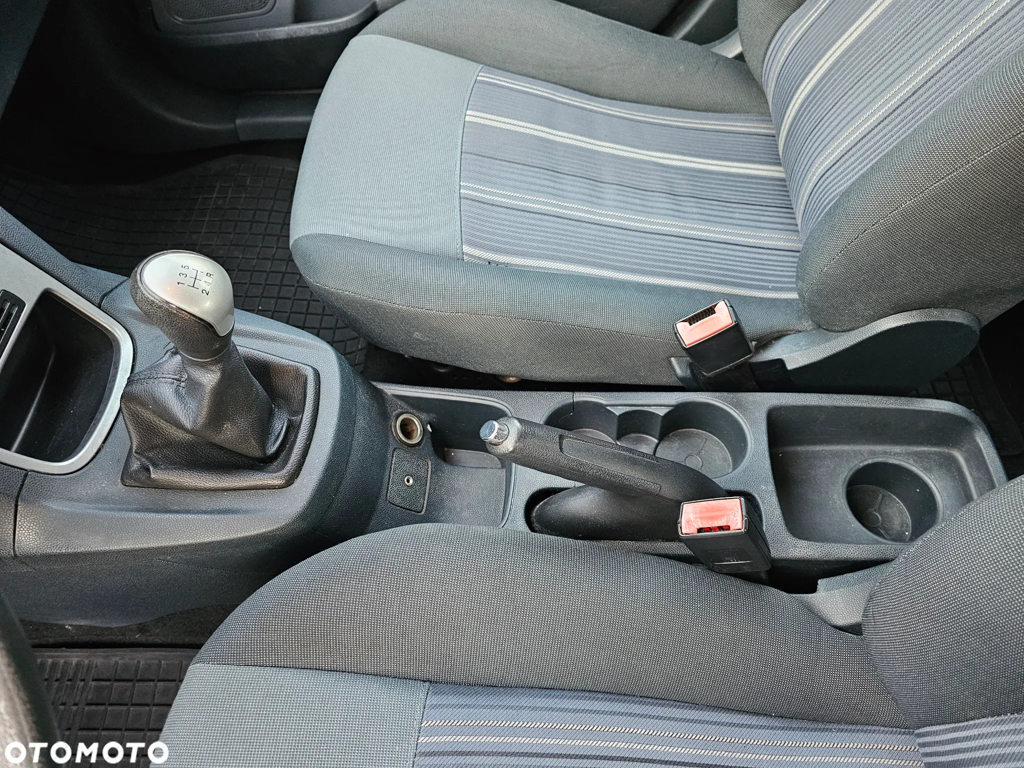 Ford Fiesta - 30