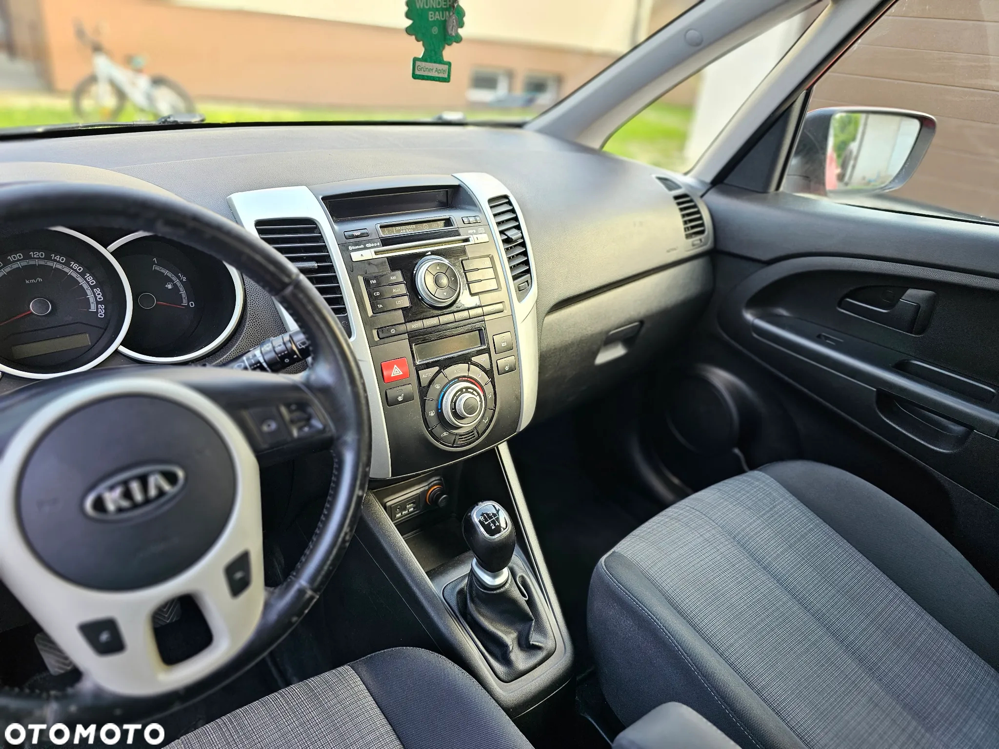 Kia Venga 1.4 CRDi 90 Attract - 10