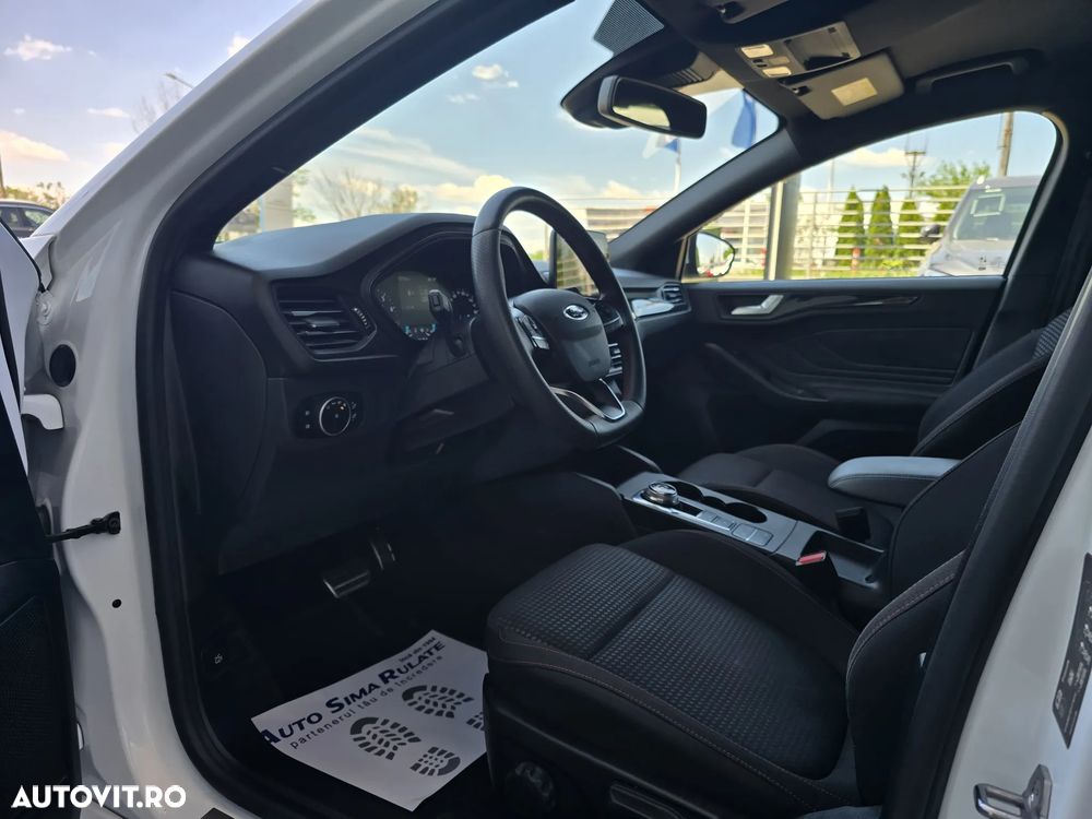 Ford Focus 1.5 EcoBoost ST-Line - 17
