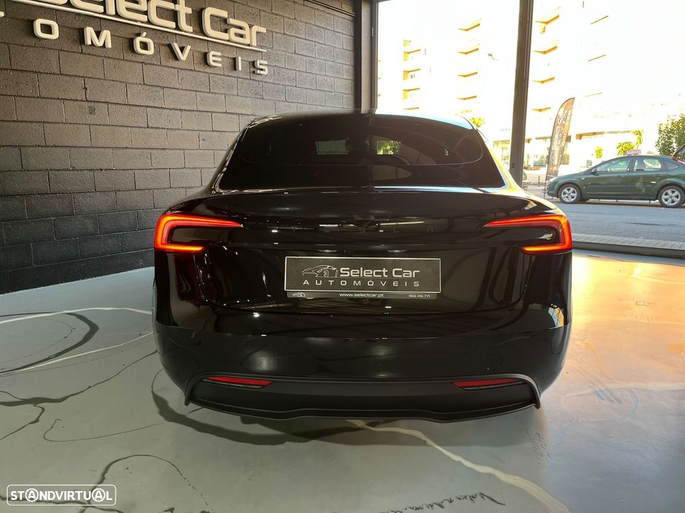 Tesla Model 3 2026 photo 5