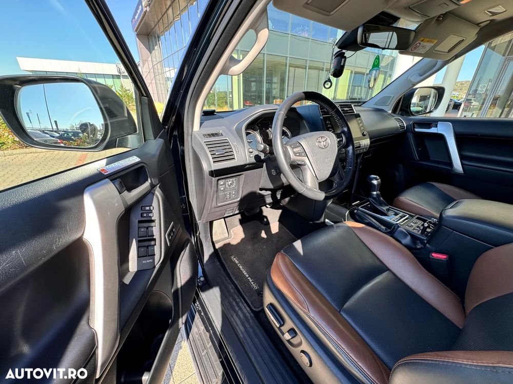 Toyota Land Cruiser 2.8l D-4D 204 CP A/T Luxury Black Matte Edition - 13