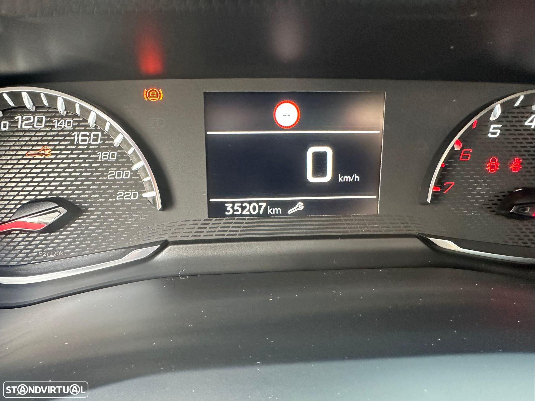 Peugeot 208 1.2 PureTech Active Pack - 16