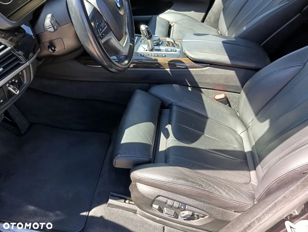 BMW X5 ver-xdrive25d - 13