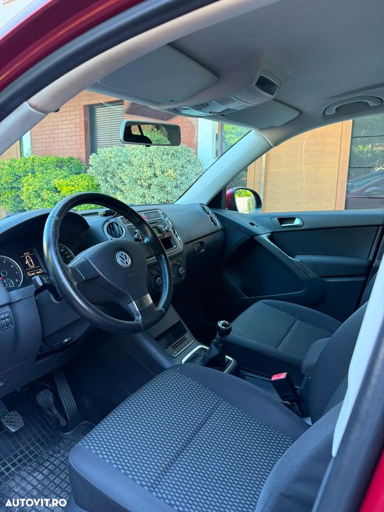 Volkswagen Tiguan - 6