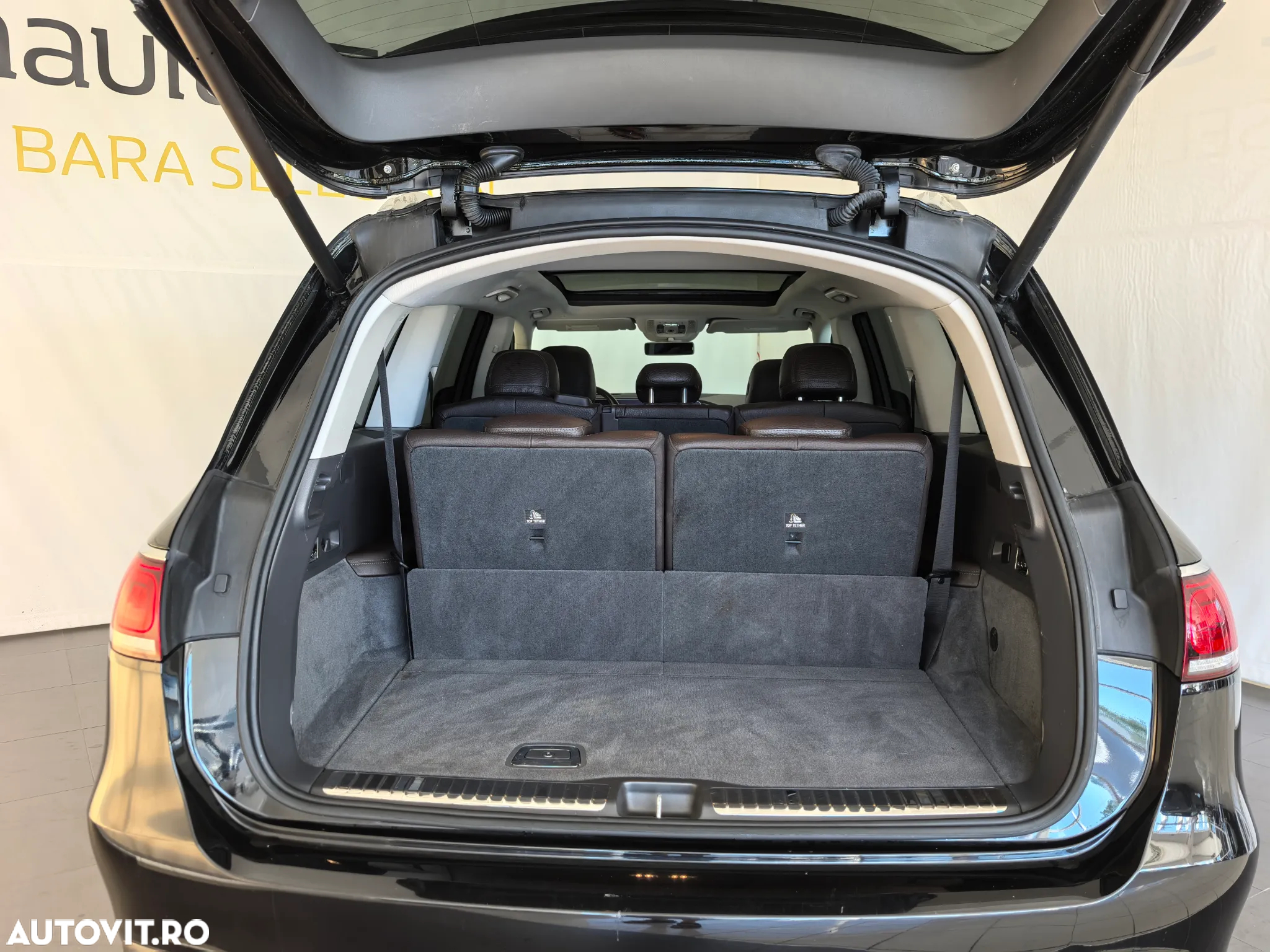 Mercedes-Benz GLS - 8