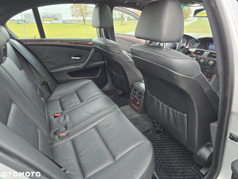 BMW Seria 5 530d xDrive - 19