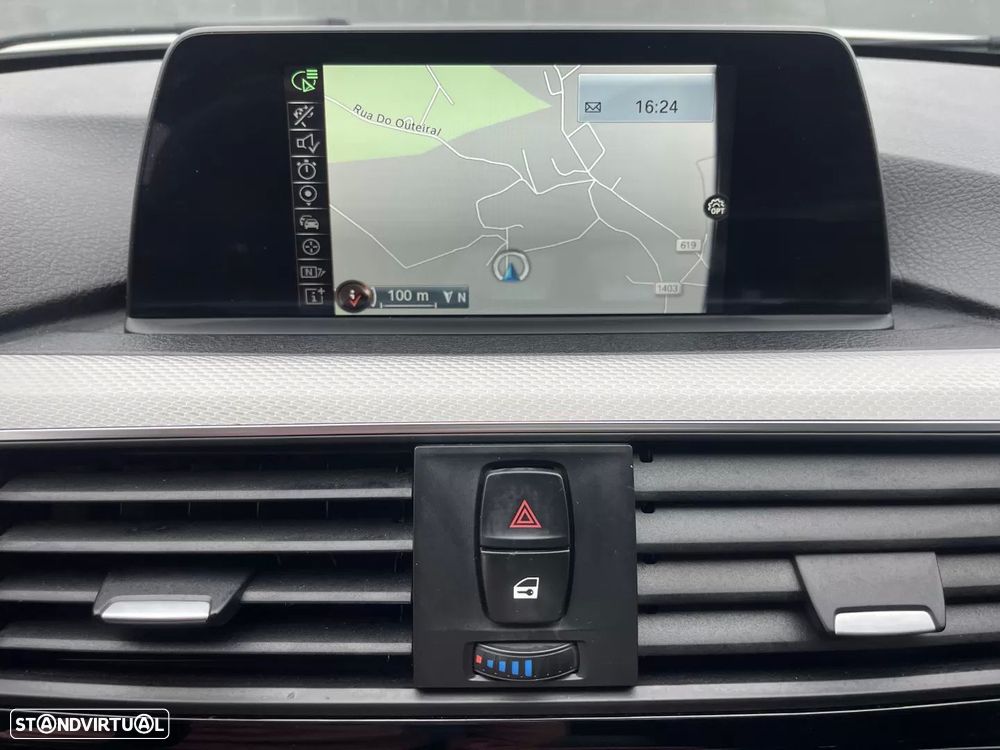 BMW 320 i Pack M Auto - 48