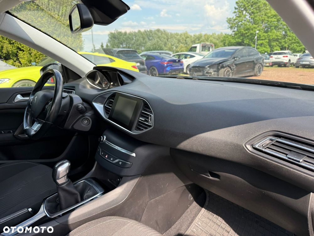 Peugeot 308 - 16