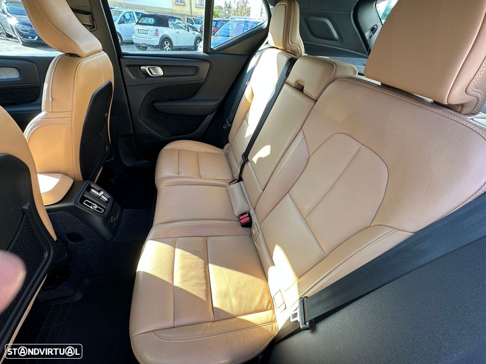 Volvo XC 40 1.5 T5 PHEV Momentum Plus - 10