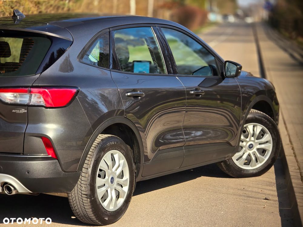 Ford Kuga - 40