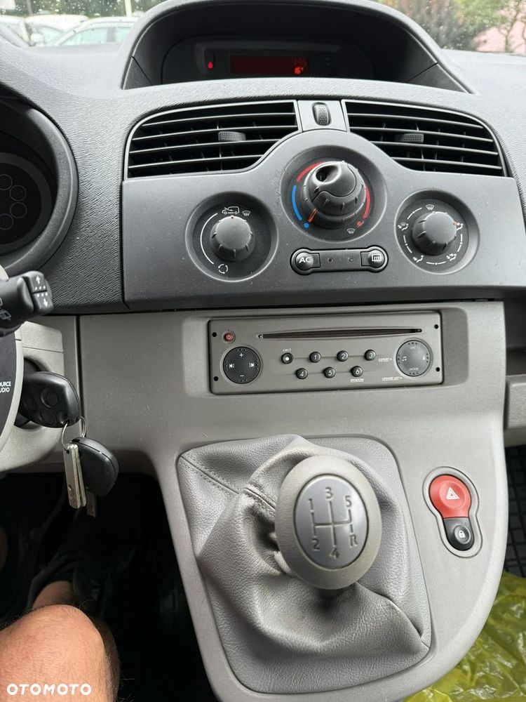 Renault Kangoo 1.6 8V 90 Happy Family - 10