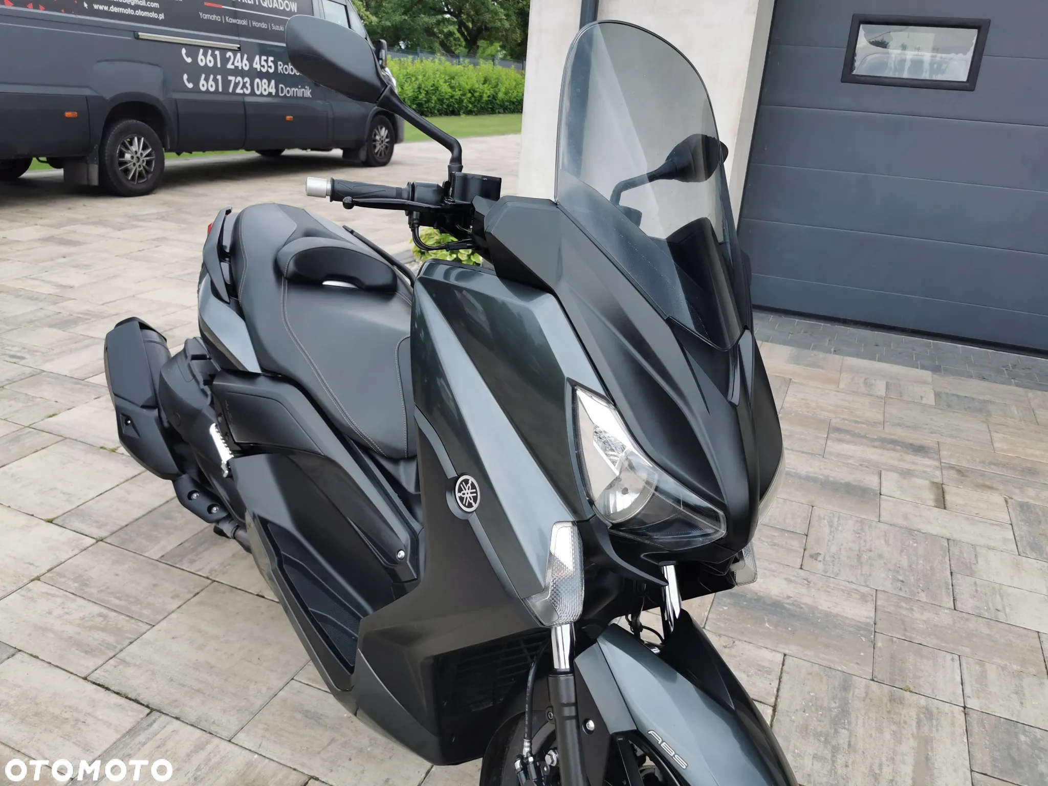 Yamaha X-max - 16