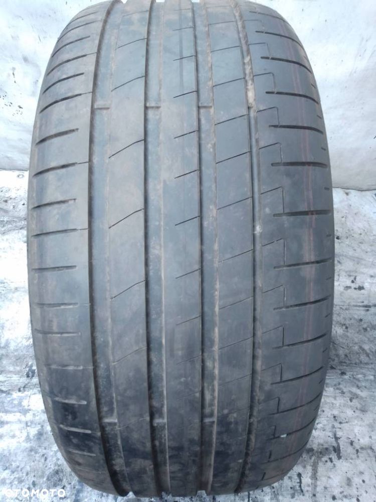 Pirelli P Zero E 275/35 R22 104Y 2025 8mm - 1
