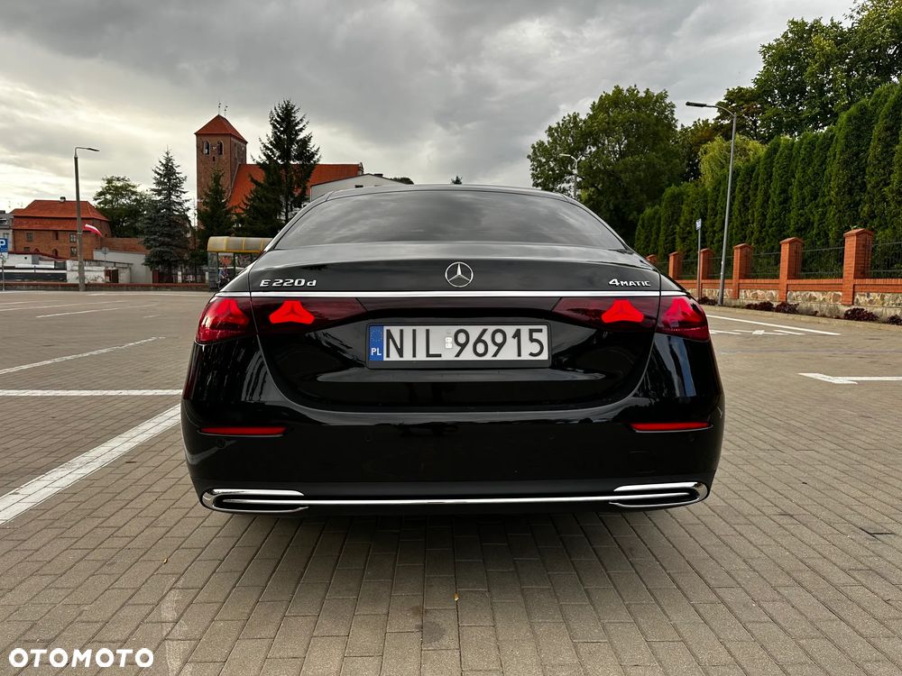 Mercedes-Benz Klasa E - 15